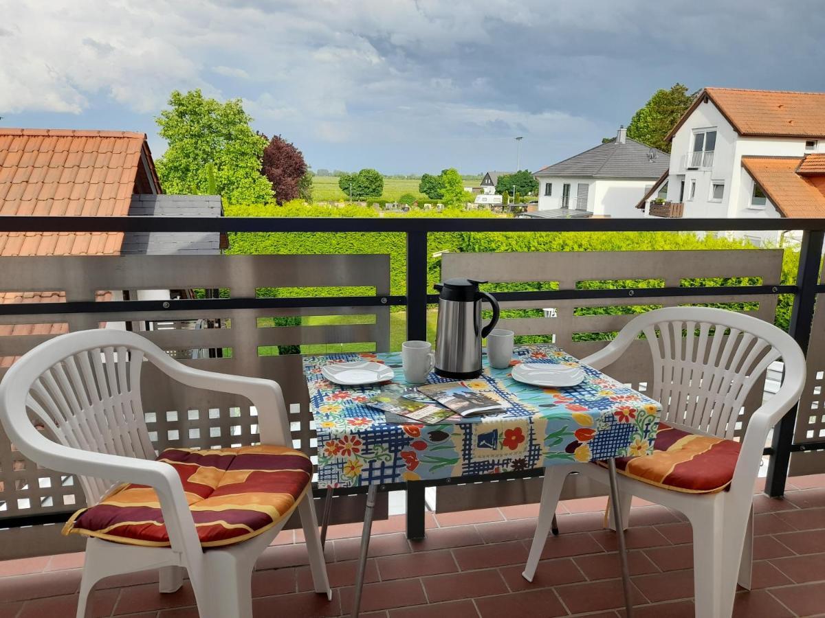 Am Schoosberg, Apartment *