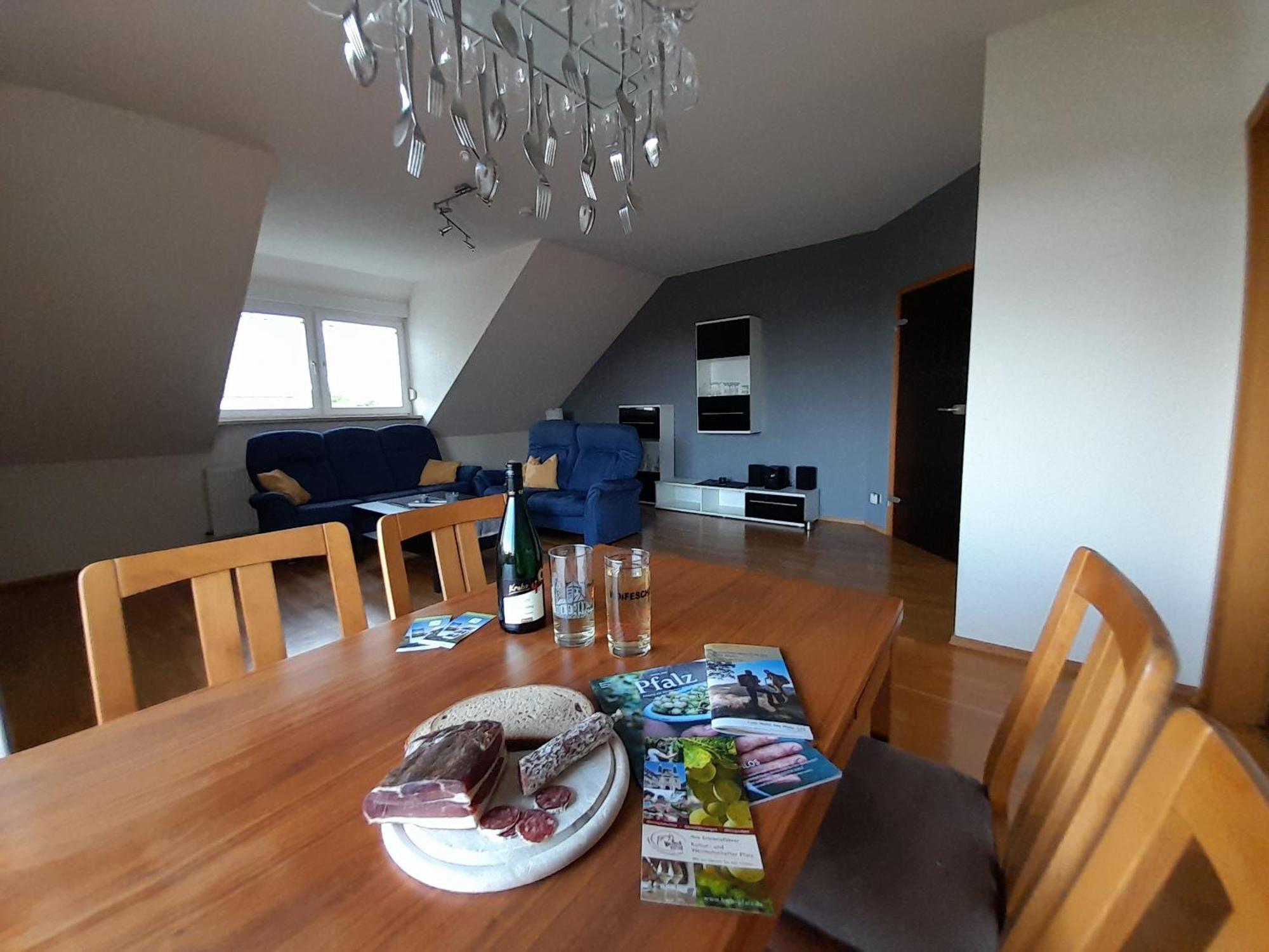 Am Schoosberg, Apartment Niederkirchen bei Deidesheim